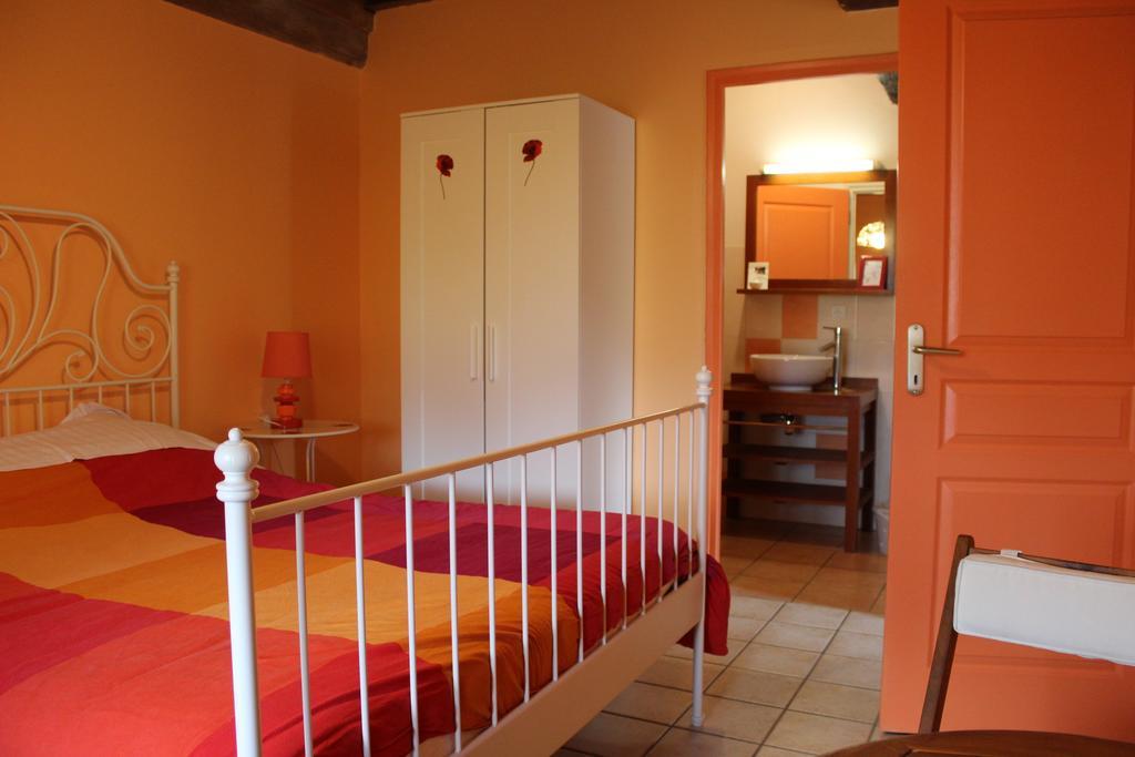 Ferme De La Corbette Bed and Breakfast Cluny Habitación foto