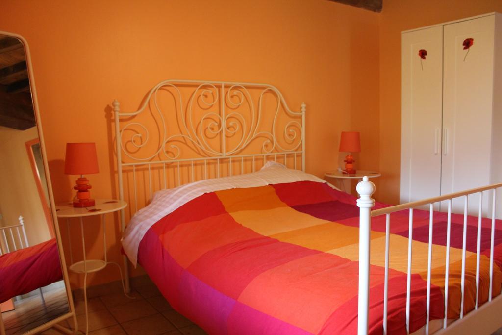 Ferme De La Corbette Bed and Breakfast Cluny Habitación foto